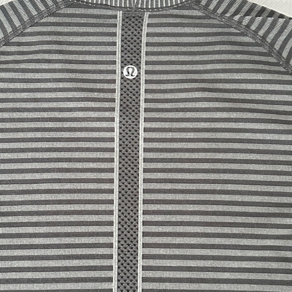 Lululemon Long sleeve top - Picture 3 of 4
